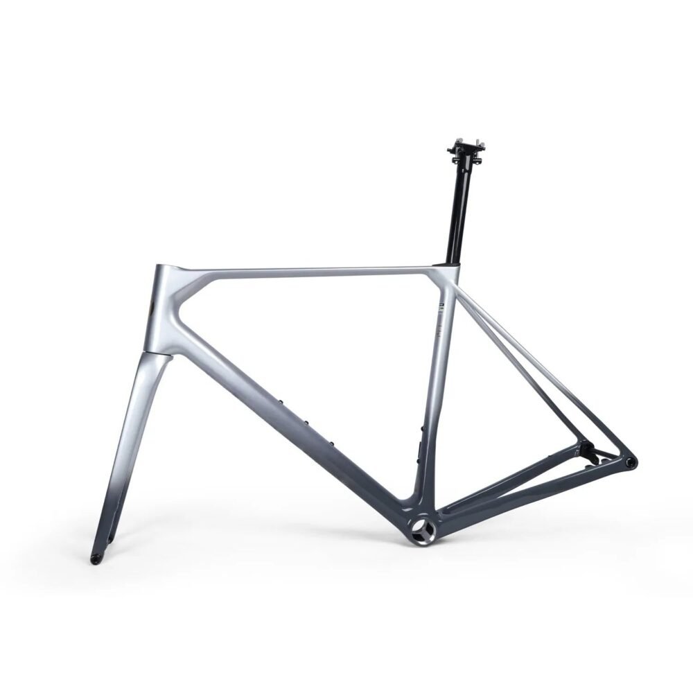 sunremo_2025_1233.jpg T1000 Carbon Frameset with BB86 Bottom Bracket - Disc Brake | Electronic Shifting Ready