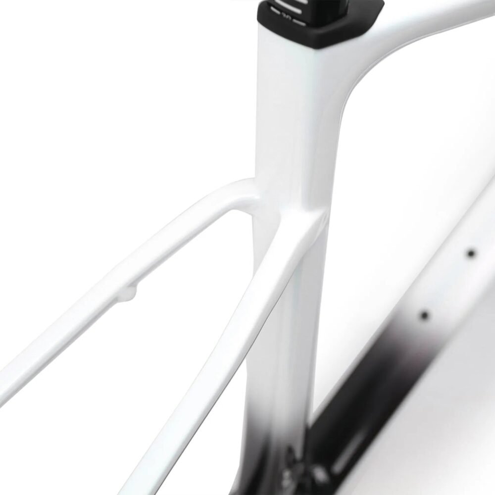 Versatile Adaptive Geometry Gravel Bike