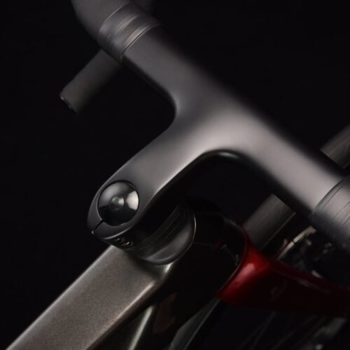 sunremo_2025_1327.jpg T1000 Carbon Aero Road Bike - 700C 50mm Carbon Wheels | Hydraulic Disc