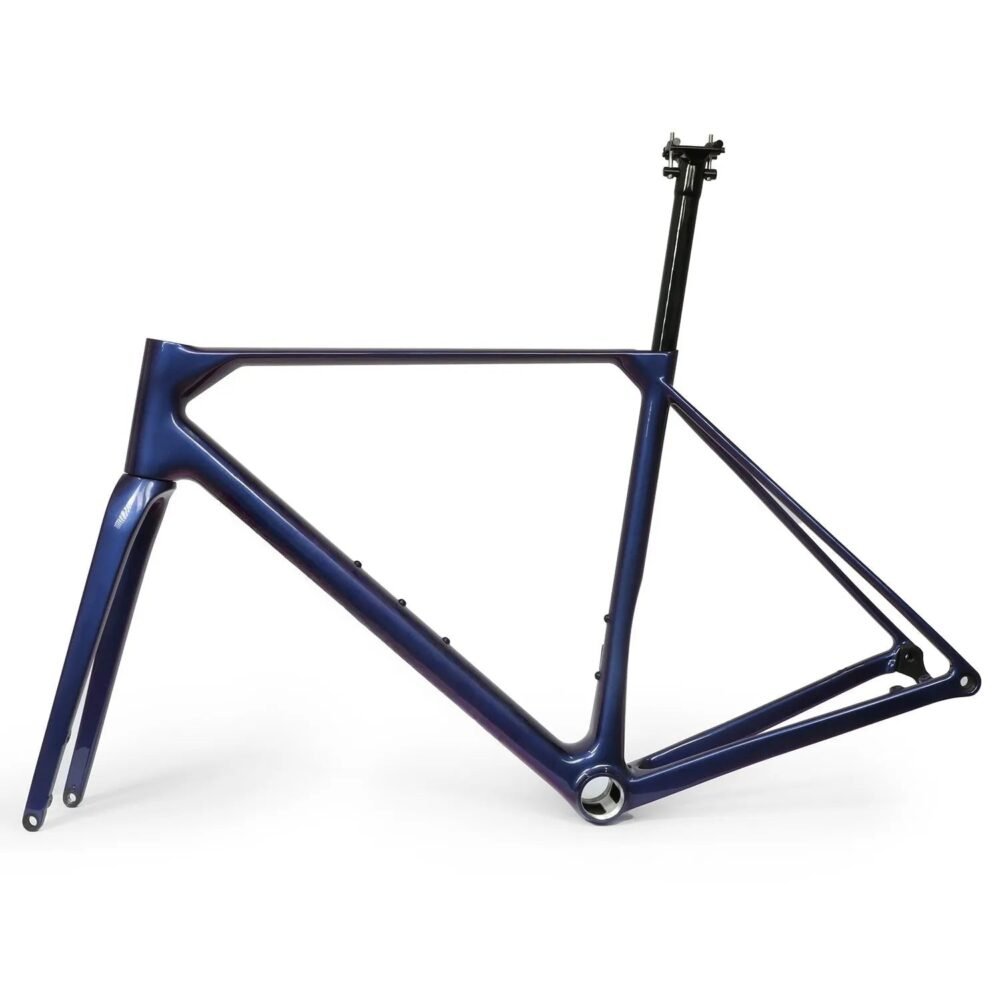 sunremo_2025_1434.jpg T1000 Carbon Frameset with BB86 Bottom Bracket - Disc Brake | Electronic Shifting Ready