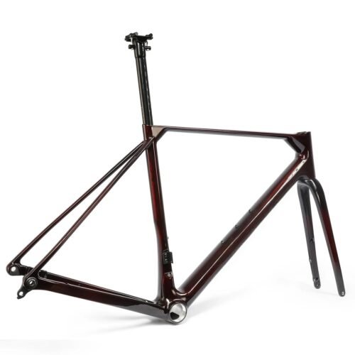 sunremo_2025_1442.jpg T1000 Carbon Frameset with BB86 Bottom Bracket - Disc Brake | Electronic Shifting Ready