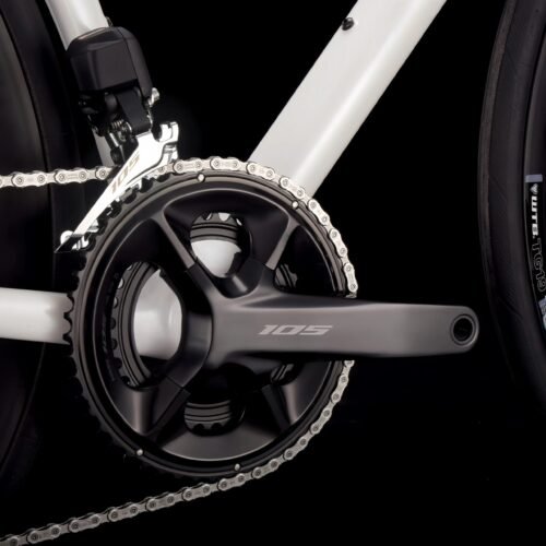 T1000 Carbon UCI Road Bike - Shimano 105 Di2 Shifting | Full Integrated Cables | Lightweight Durable