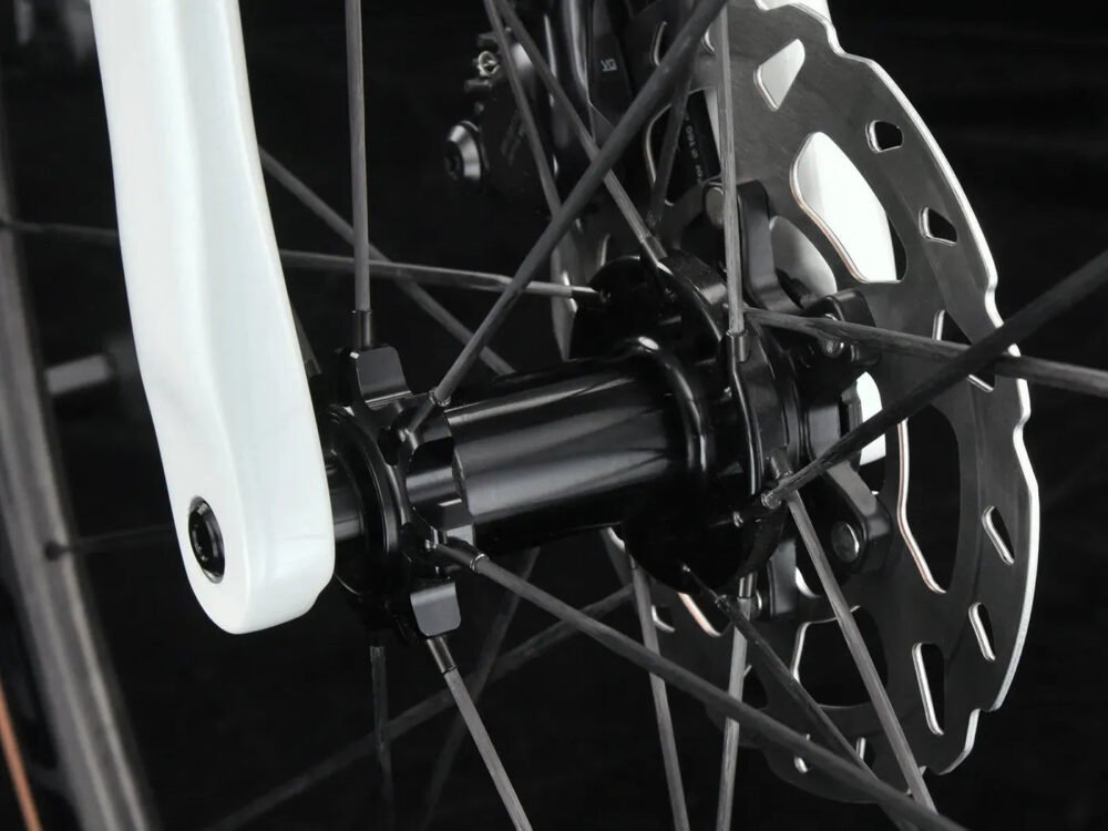 UCI Approved 7.2kg Aero Carbon Road Bike Shimano Ultegra Di2 R8170 24 Speed