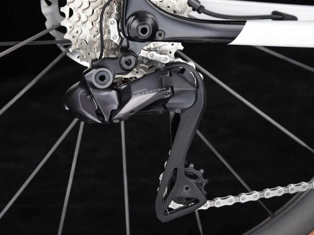 UCI Approved 7.2kg Aero Carbon Road Bike Shimano Ultegra Di2 R8170 24 Speed