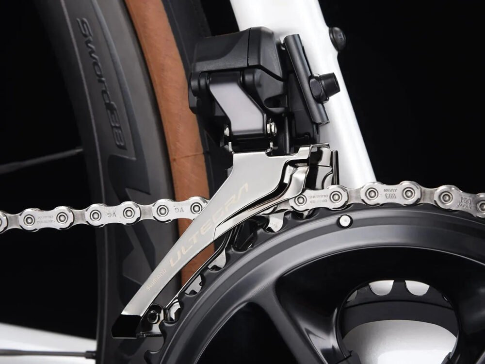 UCI Approved 7.2kg Aero Carbon Road Bike Shimano Ultegra Di2 R8170 24 Speed