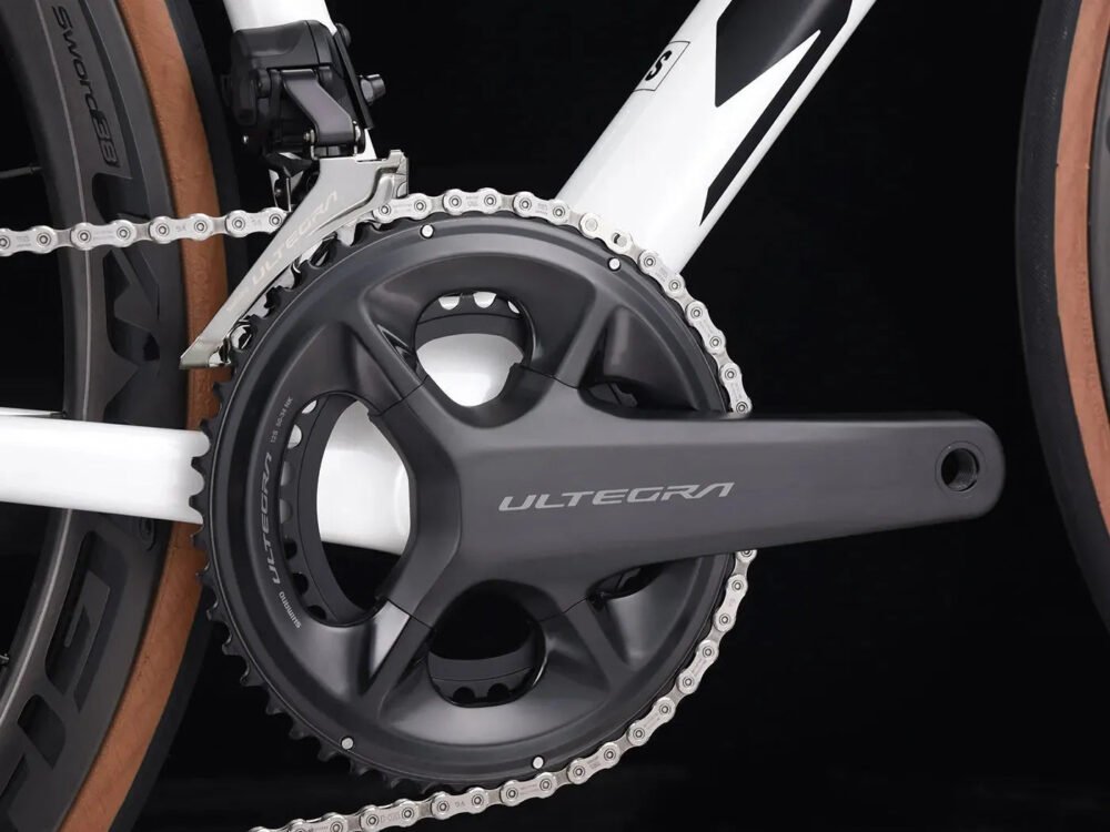 UCI Approved 7.2kg Aero Carbon Road Bike Shimano Ultegra Di2 R8170 24 Speed