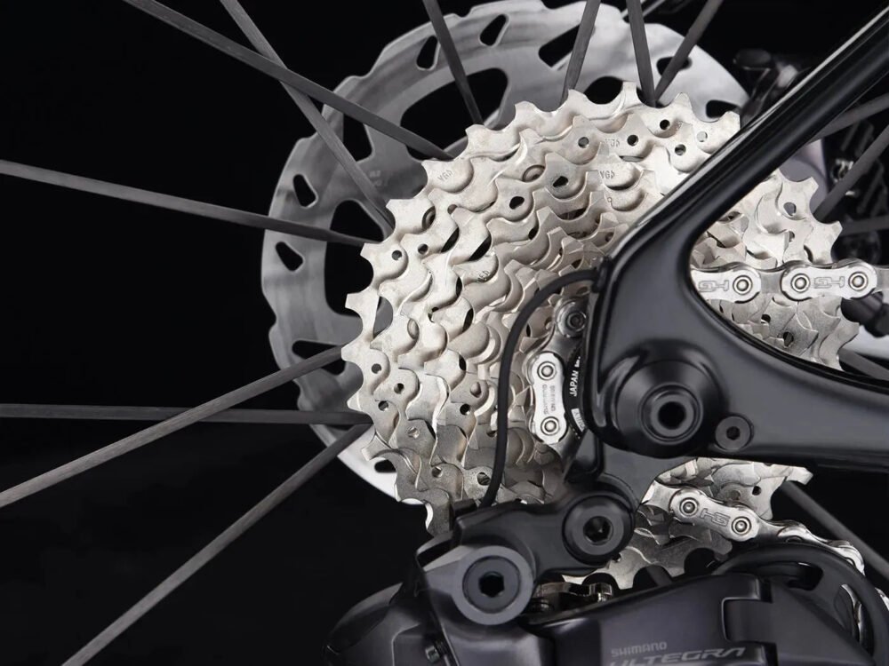 UCI Approved 7.2kg Aero Carbon Road Bike Shimano Ultegra Di2 R8170 24 Speed