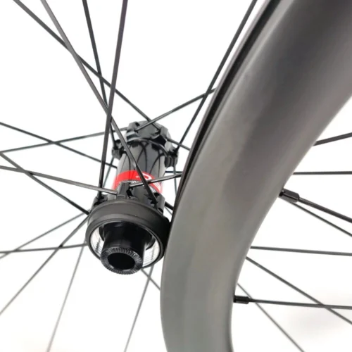 700C Road Bike Disc Brake Carbon Wheels 25 Width 35mm Depth Tubeless Center Lock