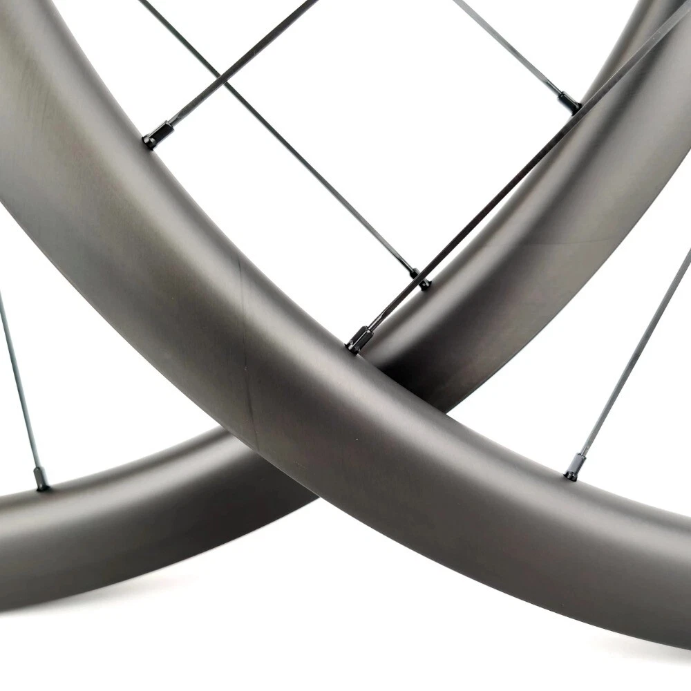 700C Road Bike Disc Brake Carbon Wheels 25 Width 35mm Depth Tubeless Center Lock