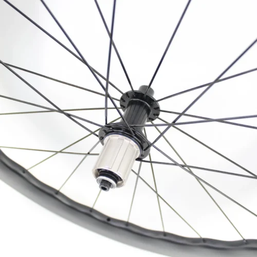 700C Road Bike Carbon Wheelset Clincher Tubeless 65mm Depth 25mm Width V Brake