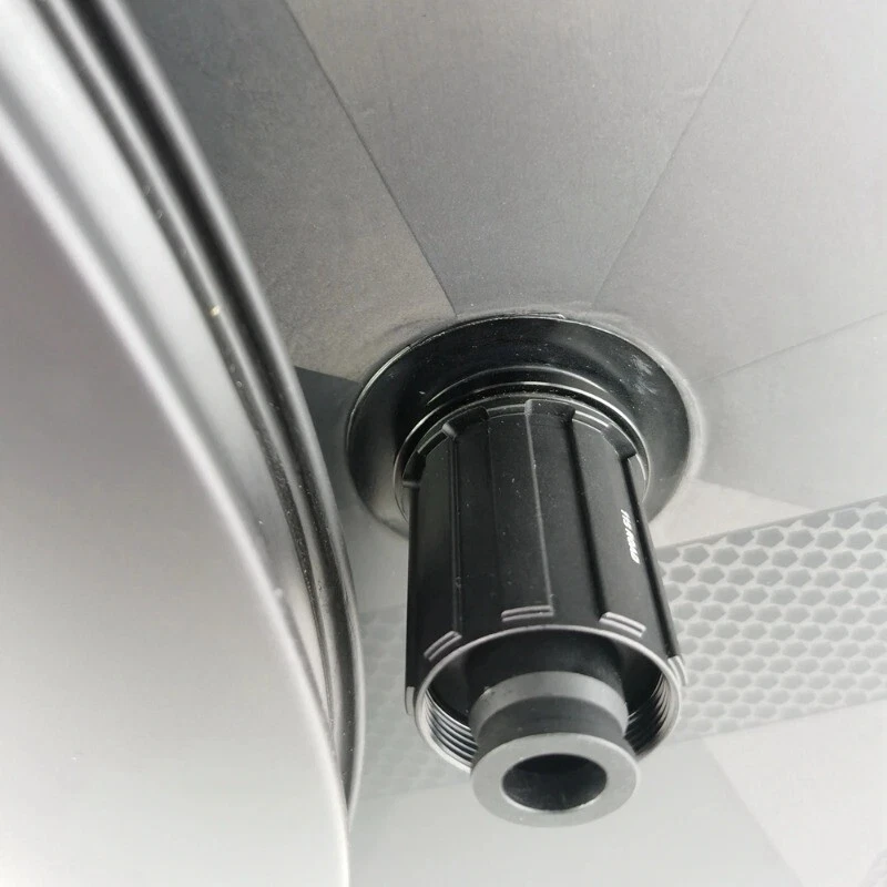 700C Carbon Fiber Front 3 Spokes Rear Disc Wheels Road Bicycle Wheelset Tubeless